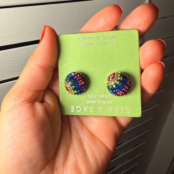Seed & Sage Multicolor Stud Earrings - Picture 7 of 9